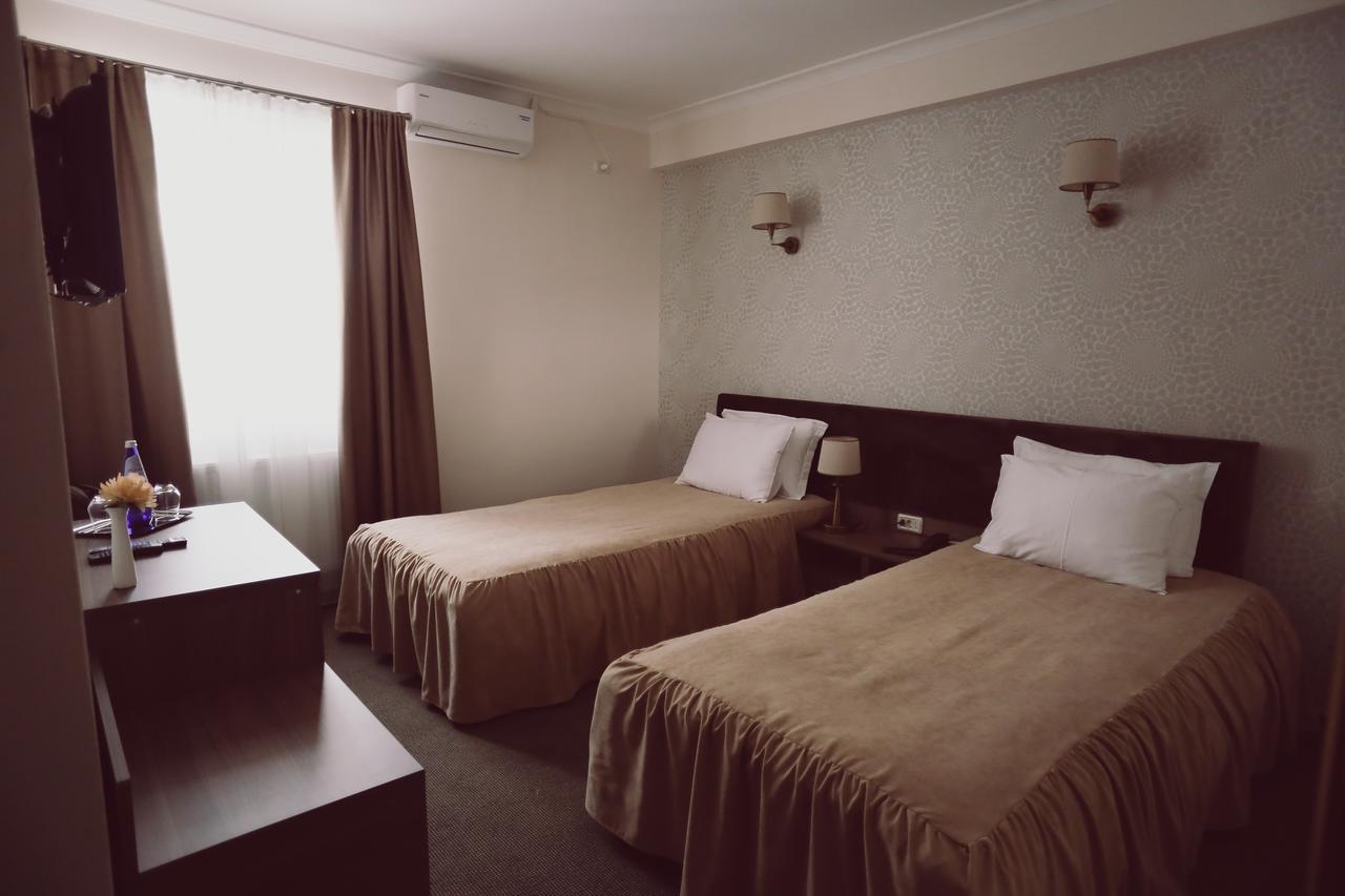 C&C Residence Hotel Bacau Luaran gambar